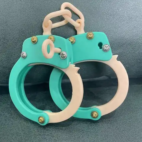 Handschellen-Scherzspielzeug in Karottenform — Novelty Toys